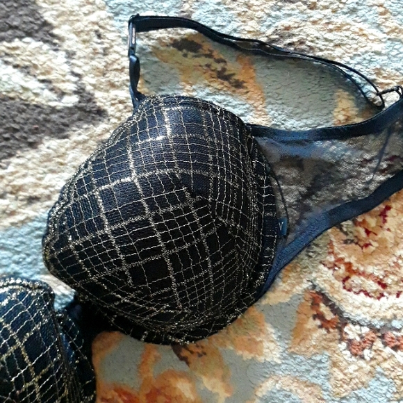 2x*Host Pick*VS Sexy Tee lightly lined demi bra - Picture 13 of 15